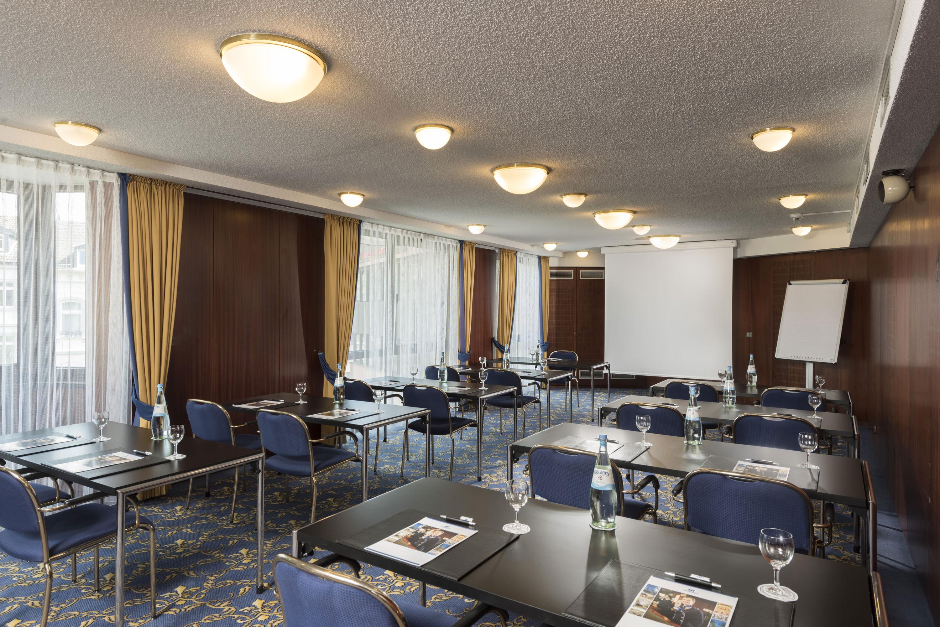 Maritim Hotel Bad Homburg Бад Хомбург фор дер Хьое Екстериор снимка