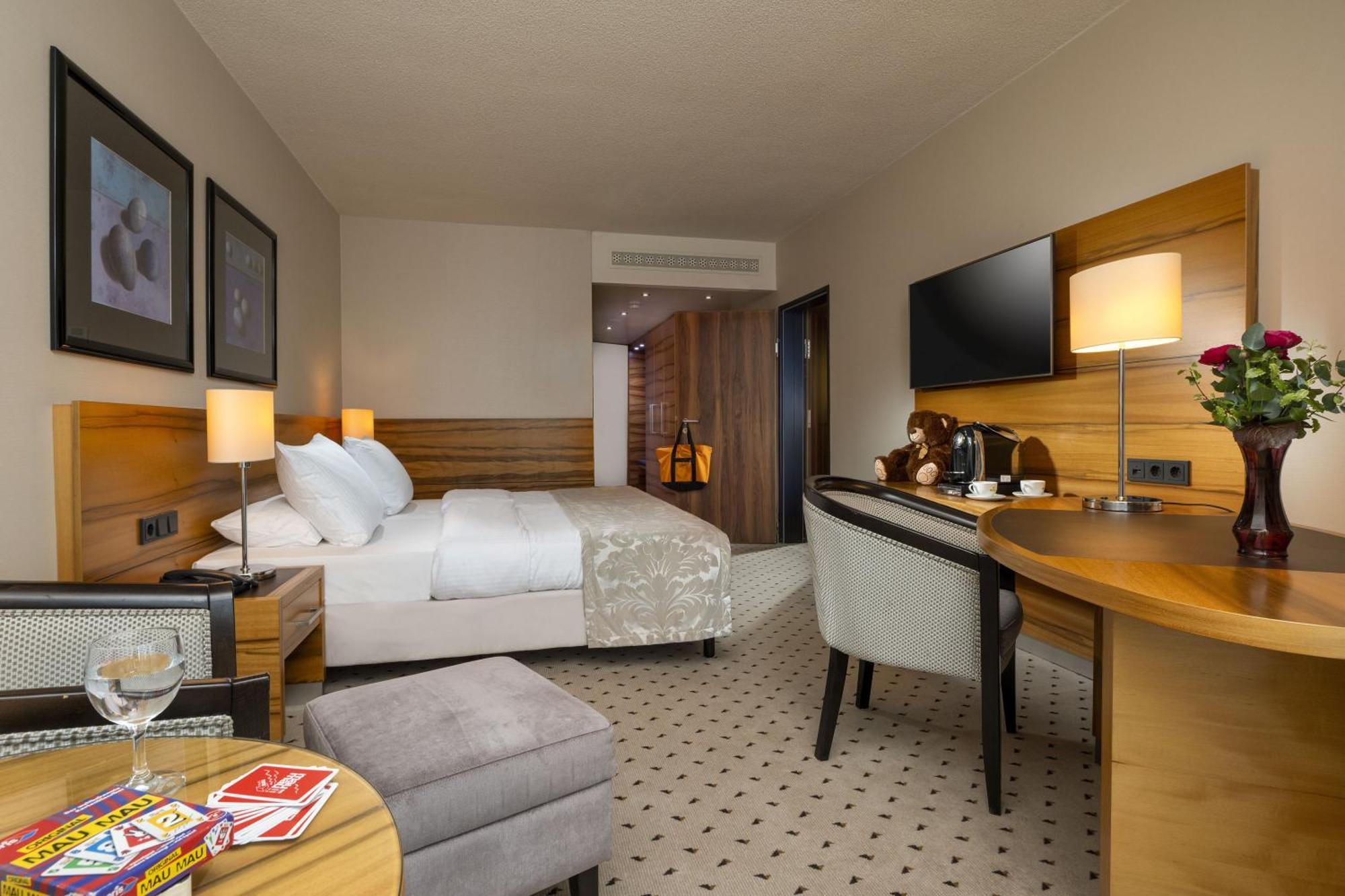 Maritim Hotel Bad Homburg Бад Хомбург фор дер Хьое Екстериор снимка
