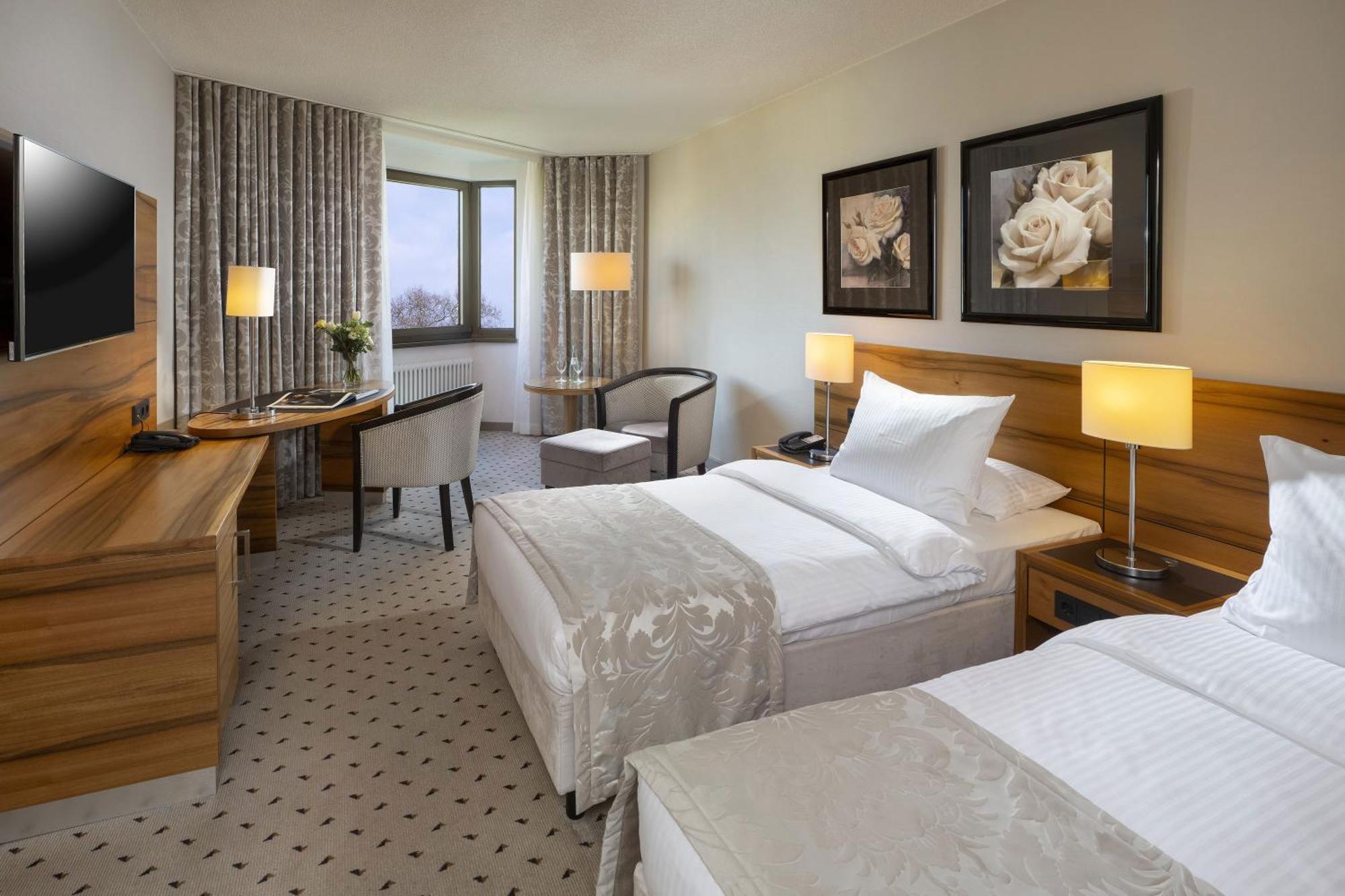 Maritim Hotel Bad Homburg Бад Хомбург фор дер Хьое Екстериор снимка